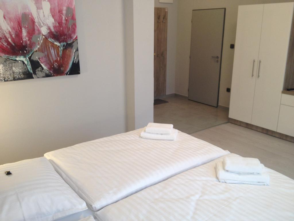 Pension Phoenix Znojmo Exterior foto