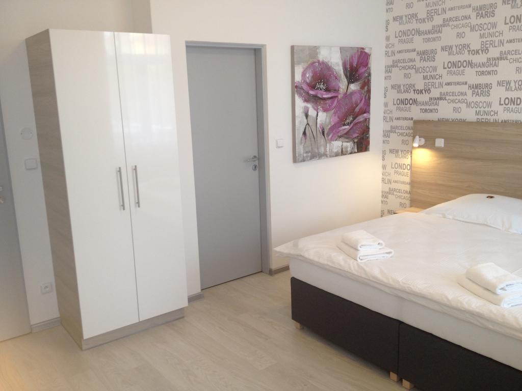 Pension Phoenix Znojmo Exterior foto