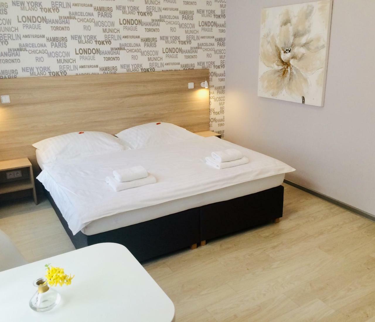 Pension Phoenix Znojmo Exterior foto